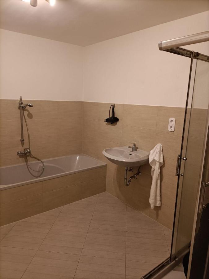 House - 20 Min To Dus Airport & Messe Krefeld